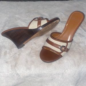 Harold’s Stacked Wood Wedge Slides, size 6.5